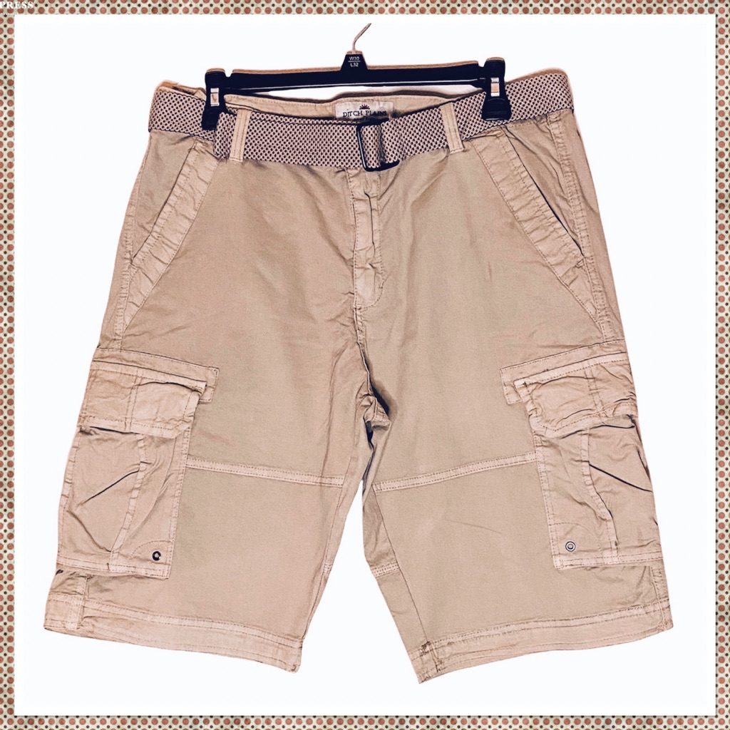 Ditch Plains Men’s Khaki Shorts W/Belt - Size 34